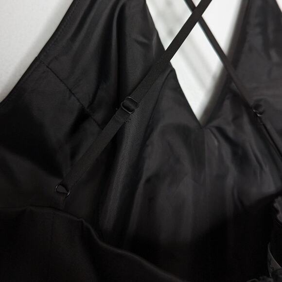 Phoebe By Kay Unger Black White Striped Mini Dress Sleeveless V-Neck Size 8 NWT - Picture 7 of 11